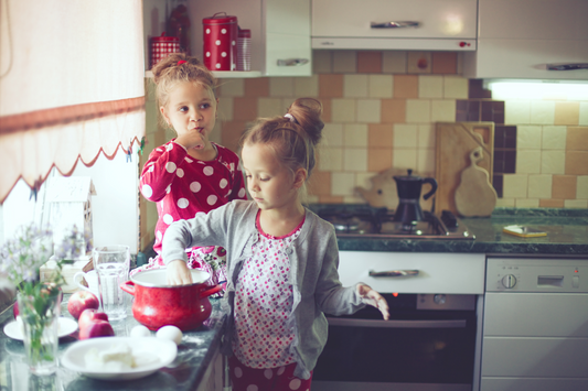 ¿Es mejor una torre de aprendizaje o un taburete normal? Comparativa real
